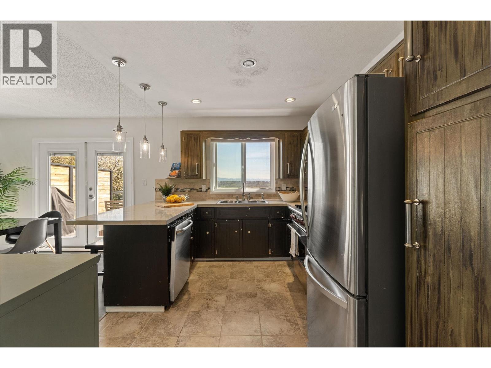 149 Mundy Street, Coquitlam, British Columbia  V3K 6E5 - Photo 9 - R3114411