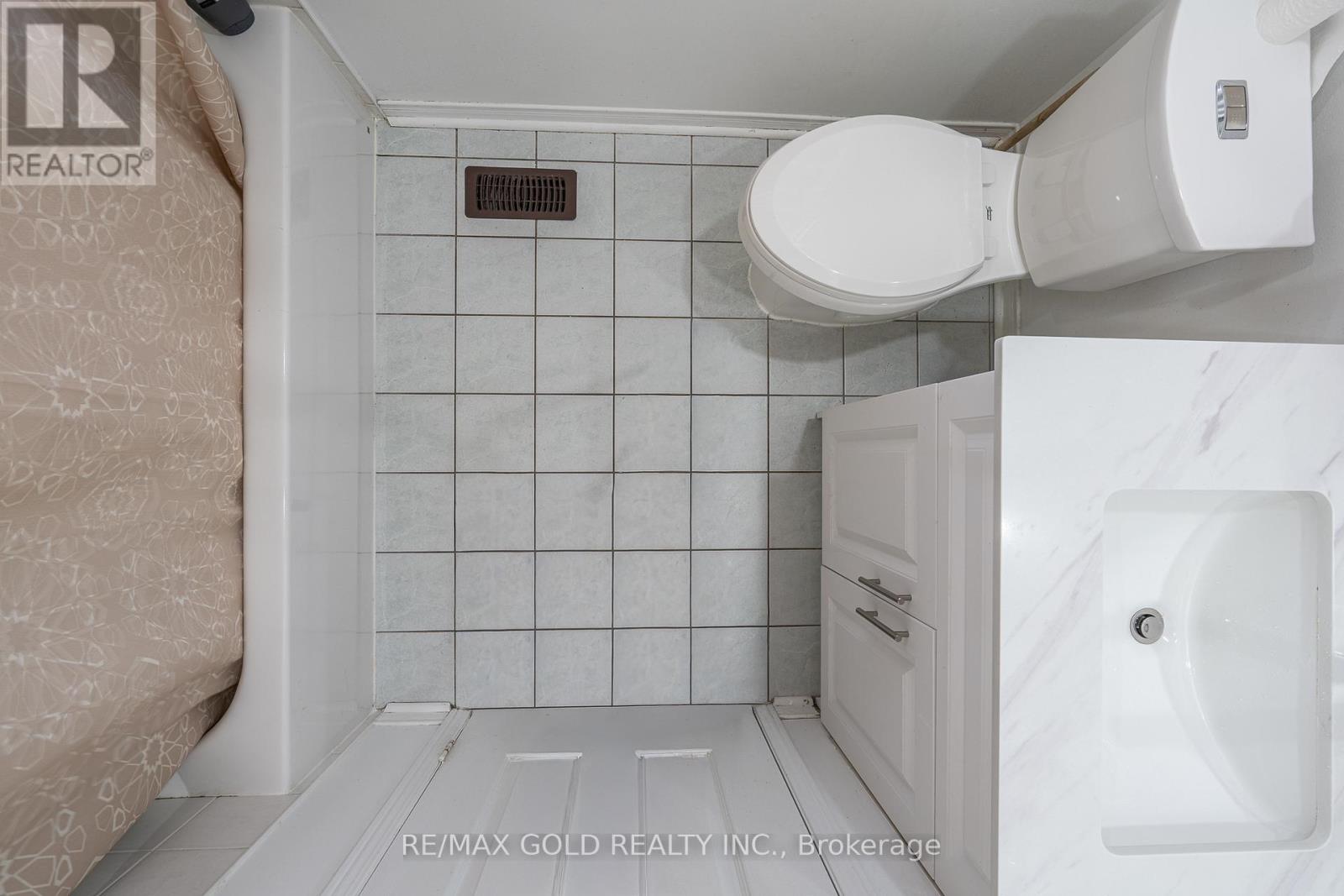 102 Bunchberry Way, Brampton, Ontario  L6R 2E8 - Photo 24 - W13006348