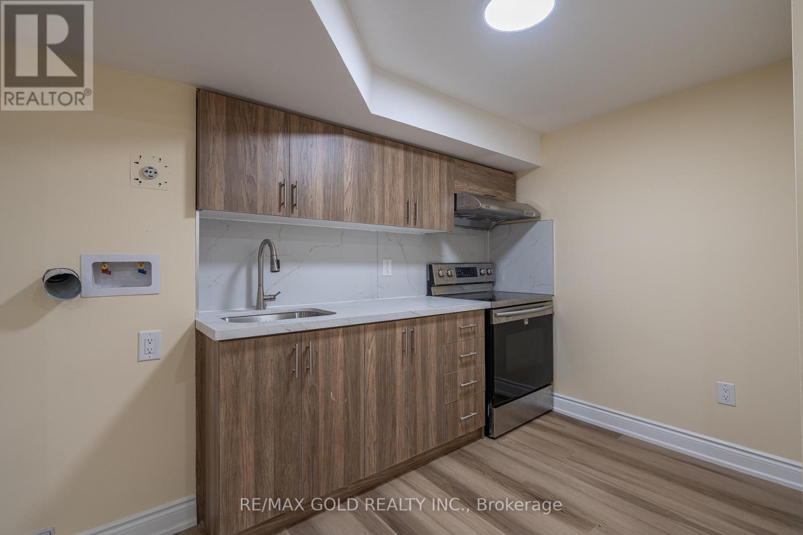 102 Bunchberry Way, Brampton, Ontario  L6R 2E8 - Photo 26 - W13006348