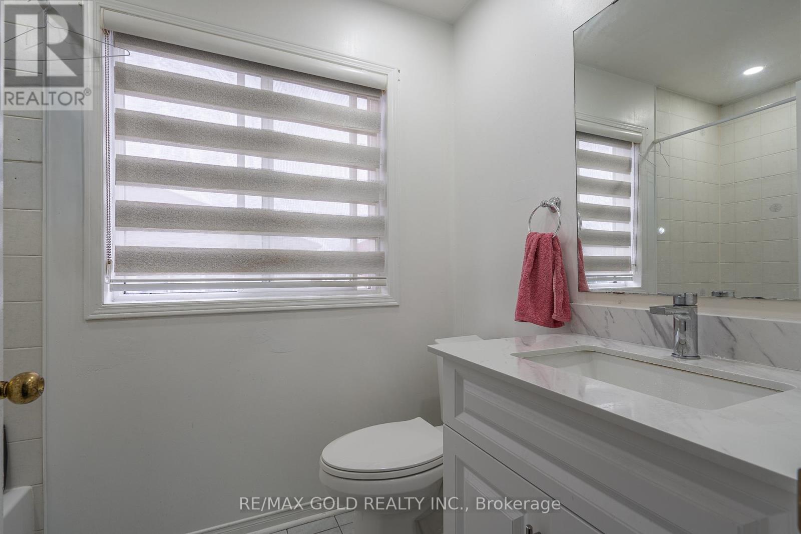 102 Bunchberry Way, Brampton, Ontario  L6R 2E8 - Photo 23 - W13006348