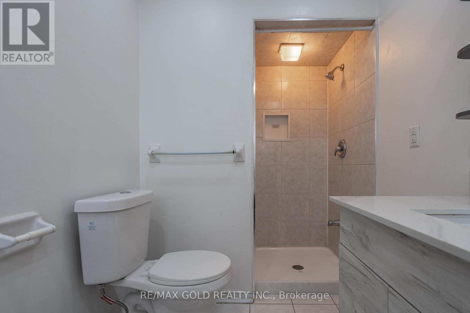 102 Bunchberry Way, Brampton, Ontario  L6R 2E8 - Photo 18 - W13006348