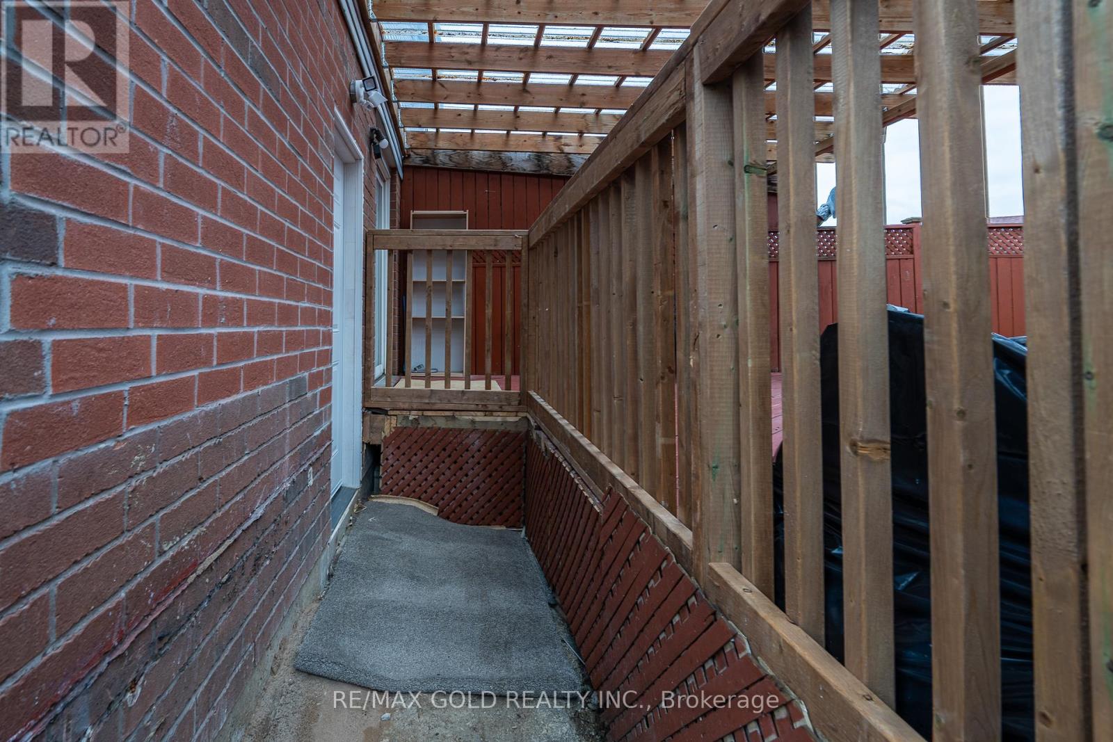 102 Bunchberry Way, Brampton, Ontario  L6R 2E8 - Photo 31 - W13006348