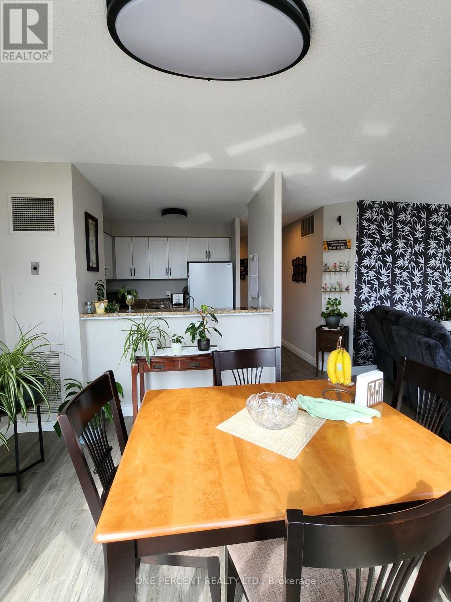 311 - 150 Dunlop Street E, Barrie, Ontario  L4M 6H1 - Photo 2 - S13027910