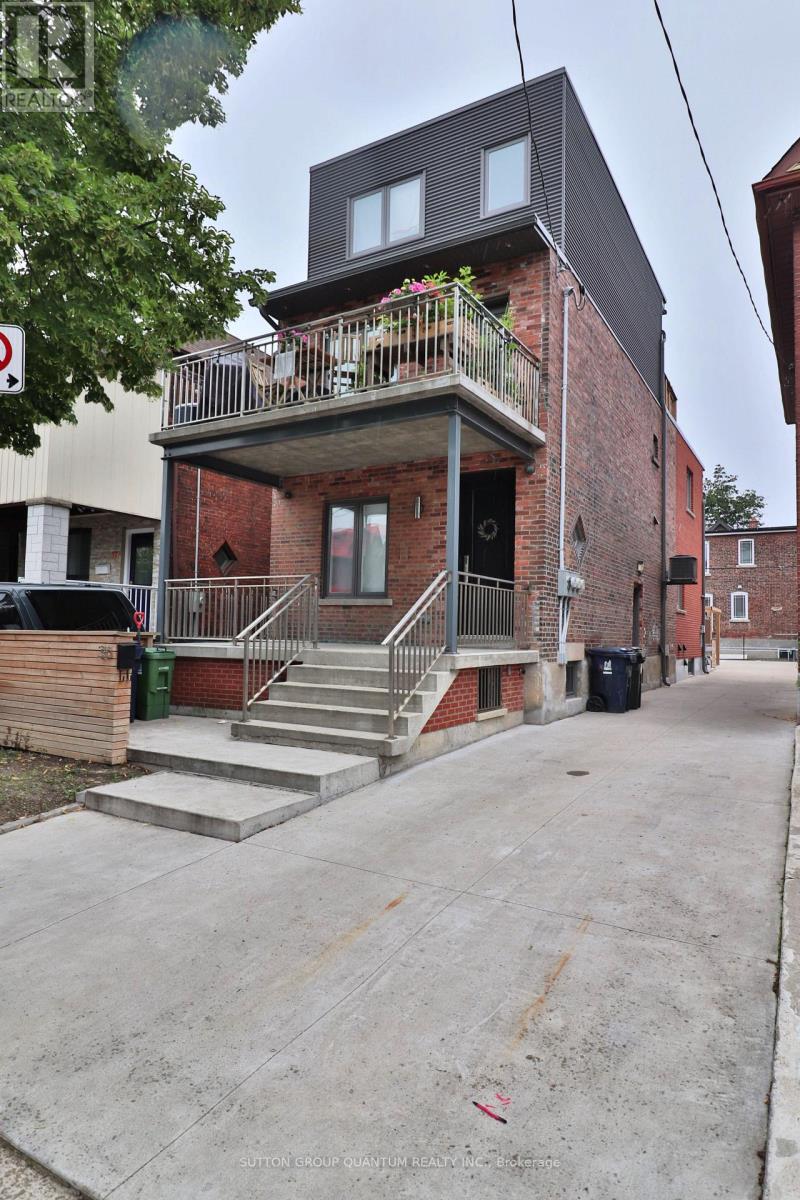 MAIN - 35 CLOVERDALE ROAD, Toronto, Ontario