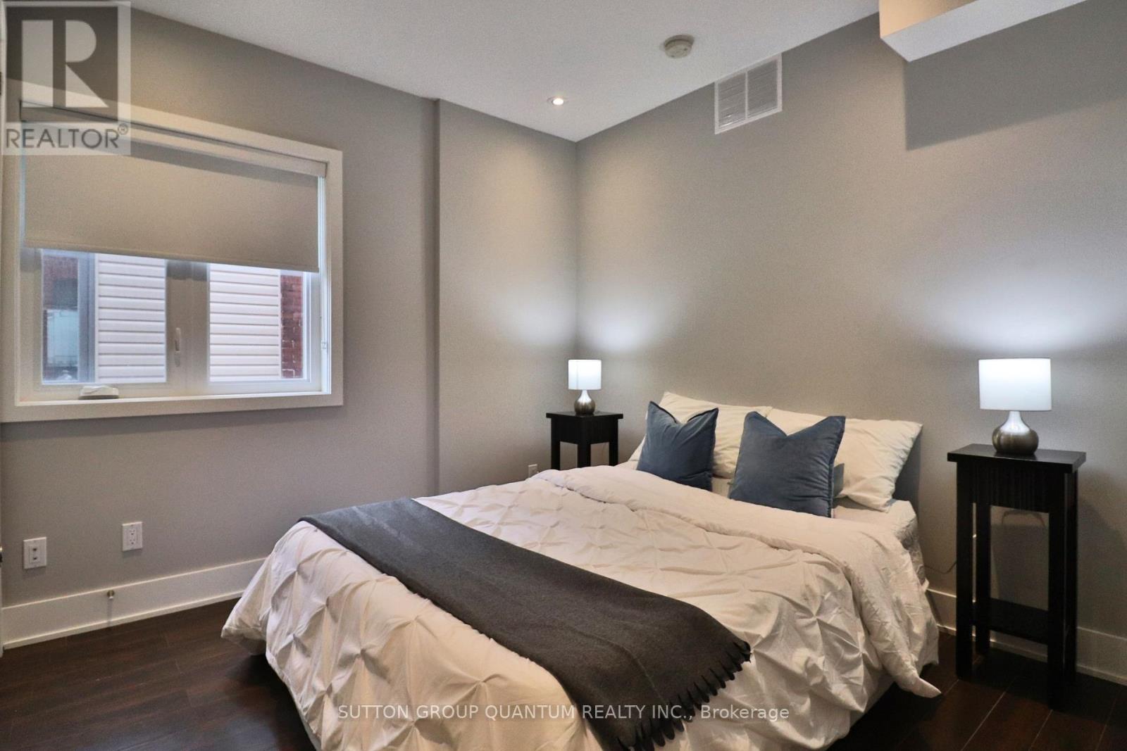 Main - 35 Cloverdale Road, Toronto, Ontario  M6N 3L6 - Photo 12 - W13027932