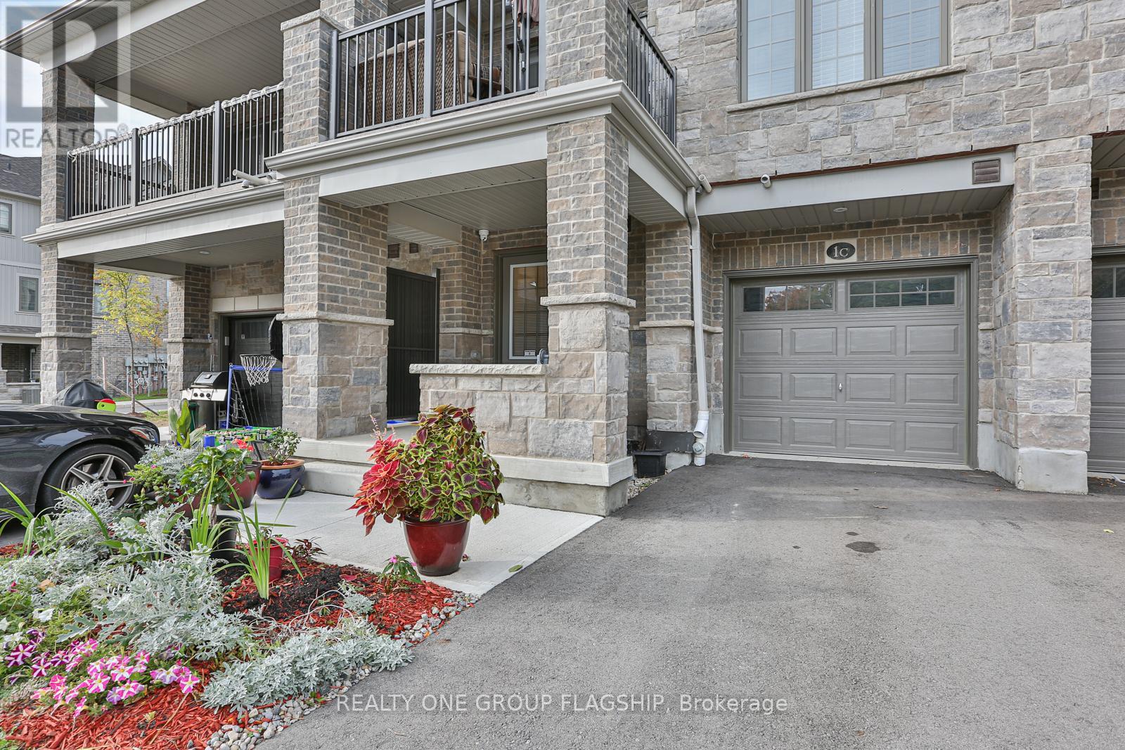 1c - 115 South Creek Drive, Kitchener, Ontario  N2P 0H2 - Photo 2 - X13027946