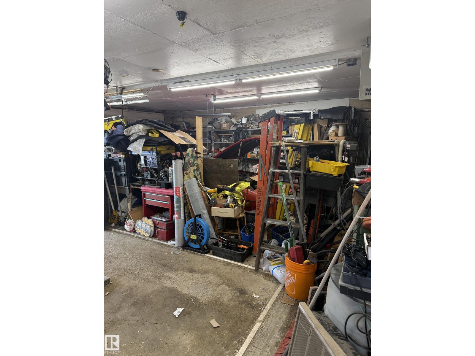 9216 169 St NW, Edmonton, Alberta  T5R 0A8 - Photo 7 - E4483389