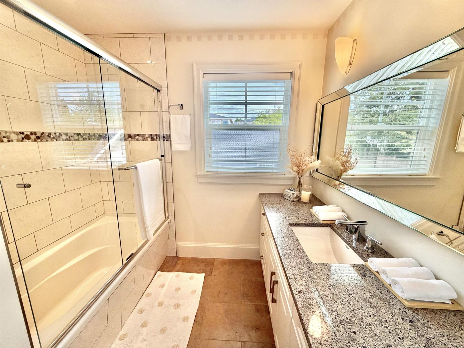 19123 60b Avenue, Surrey, British Columbia  V3S 7T8 - Photo 7 - R3112062