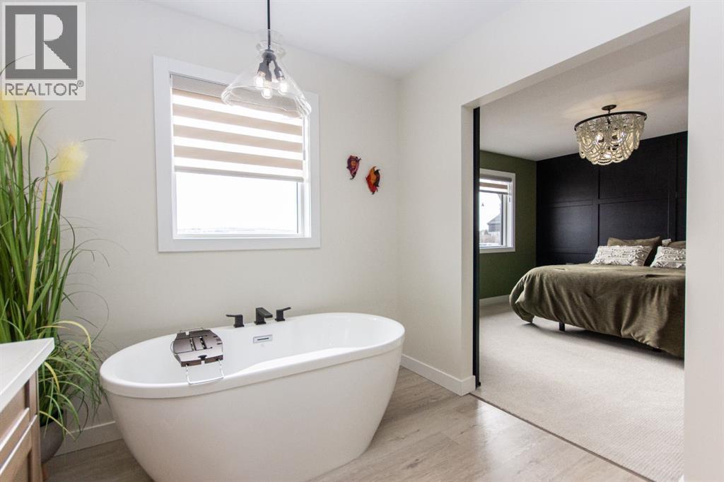 224 Emerald Drive, Red Deer, Alberta  T4P 3E2 - Photo 26 - A2298375