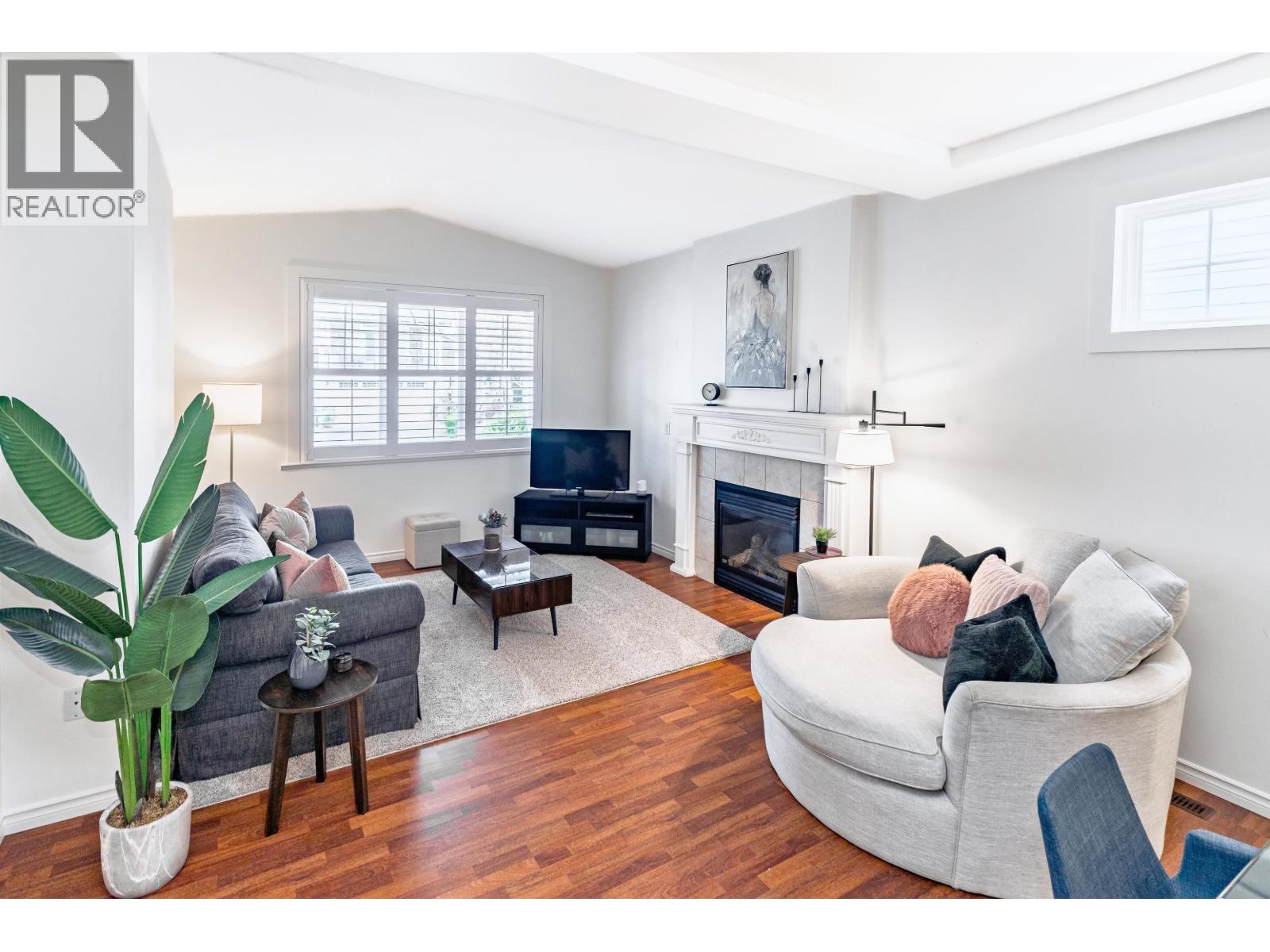 23346 133 Avenue, Maple Ridge, British Columbia  V4R 2W6 - Photo 3 - R3114390