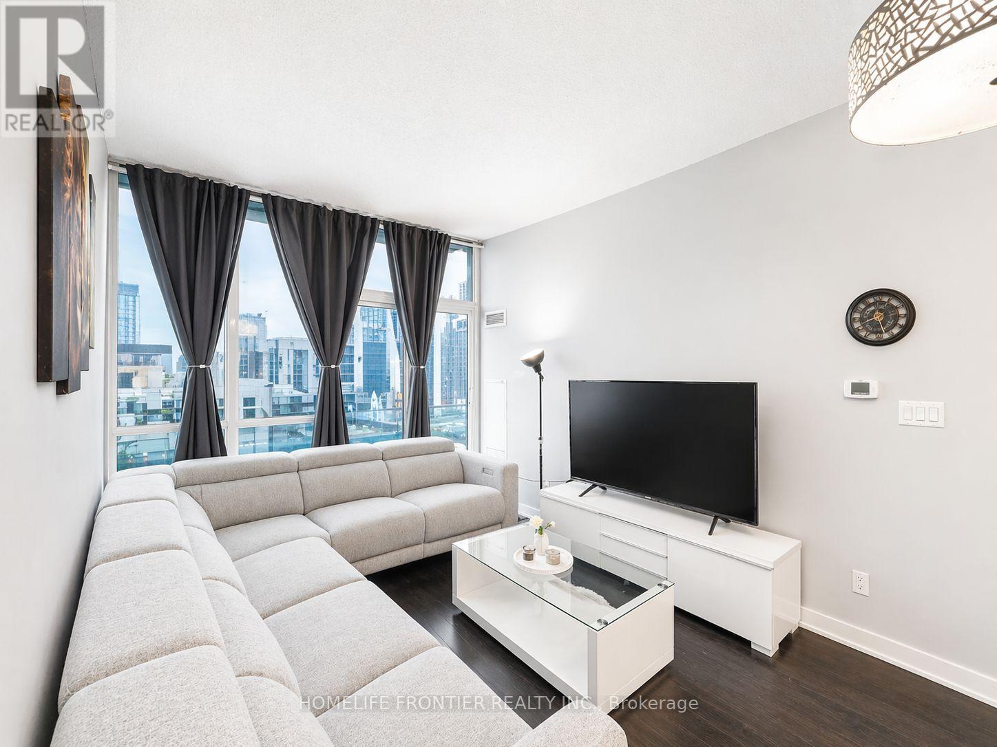 504 - 4070 Confederation Parkway, Mississauga, Ontario  L5B 0E9 - Photo 21 - W12998894