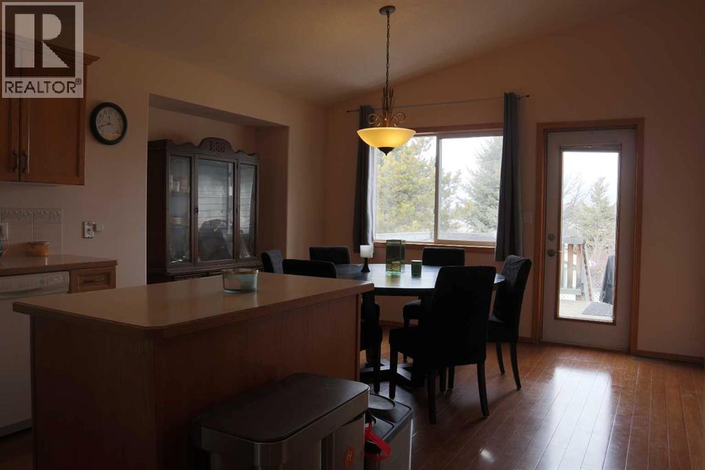 5228 41 St Crescent, Innisfail, Alberta  T4G 1W5 - Photo 4 - A2289882