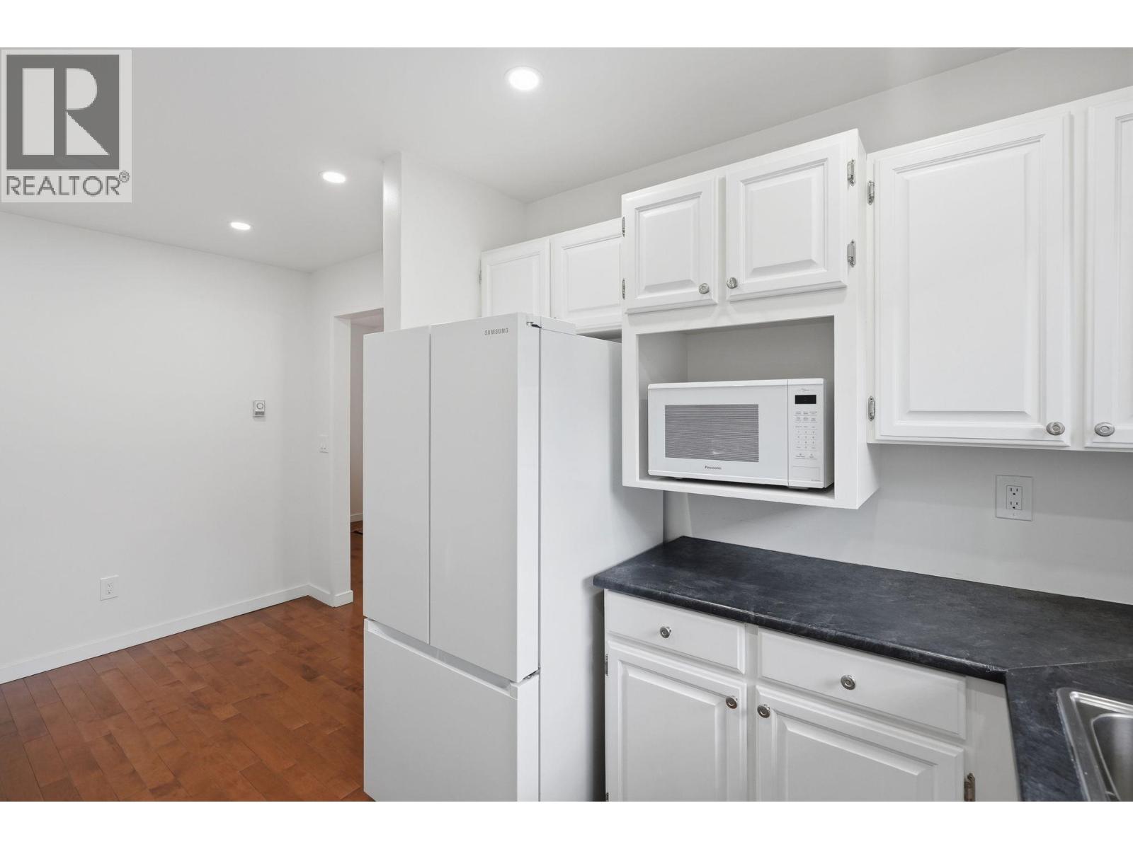 7506 Westbank Place, Vancouver, British Columbia  V5S 3Y6 - Photo 10 - R3114268