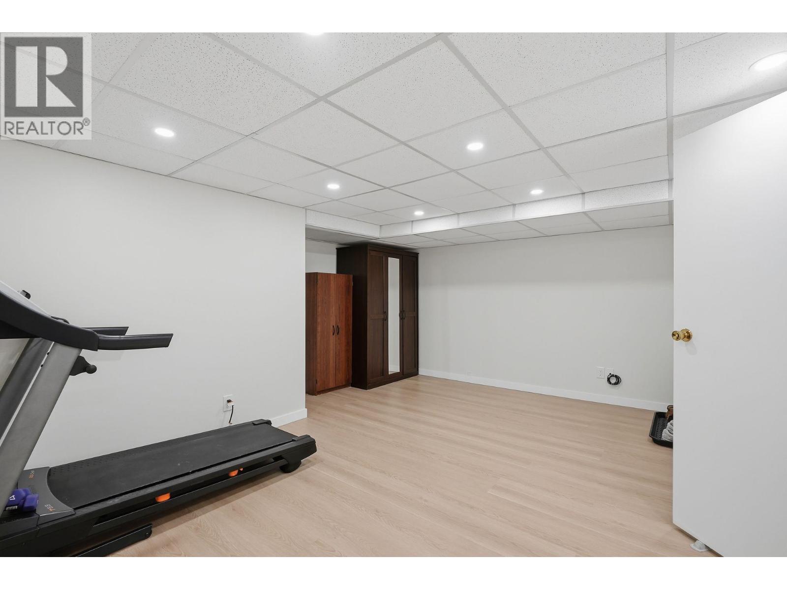 7506 Westbank Place, Vancouver, British Columbia  V5S 3Y6 - Photo 18 - R3114268