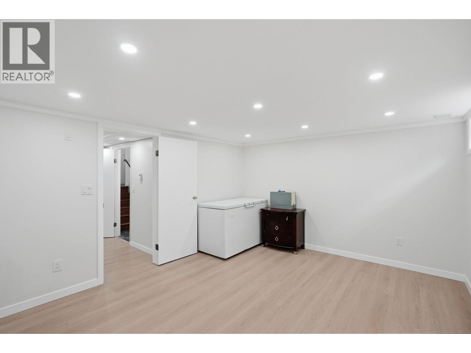 7506 Westbank Place, Vancouver, British Columbia  V5S 3Y6 - Photo 21 - R3114268