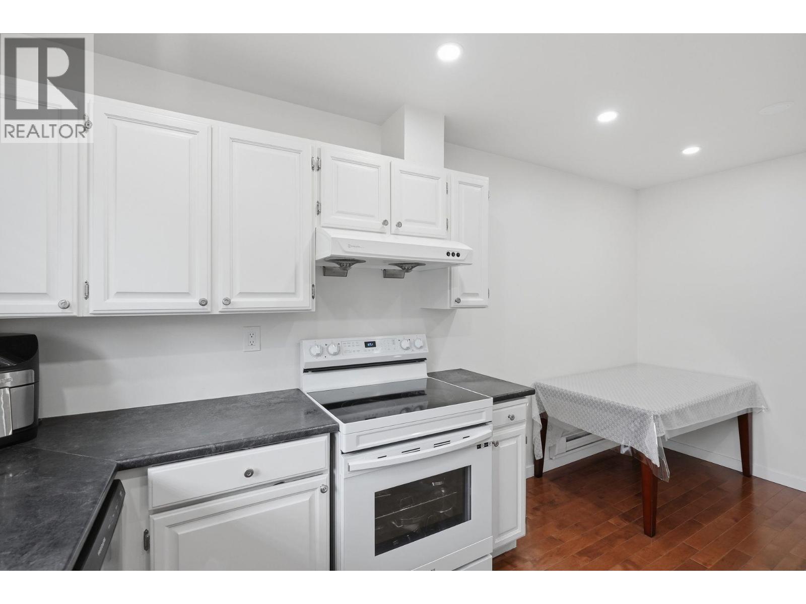 7506 Westbank Place, Vancouver, British Columbia  V5S 3Y6 - Photo 9 - R3114268