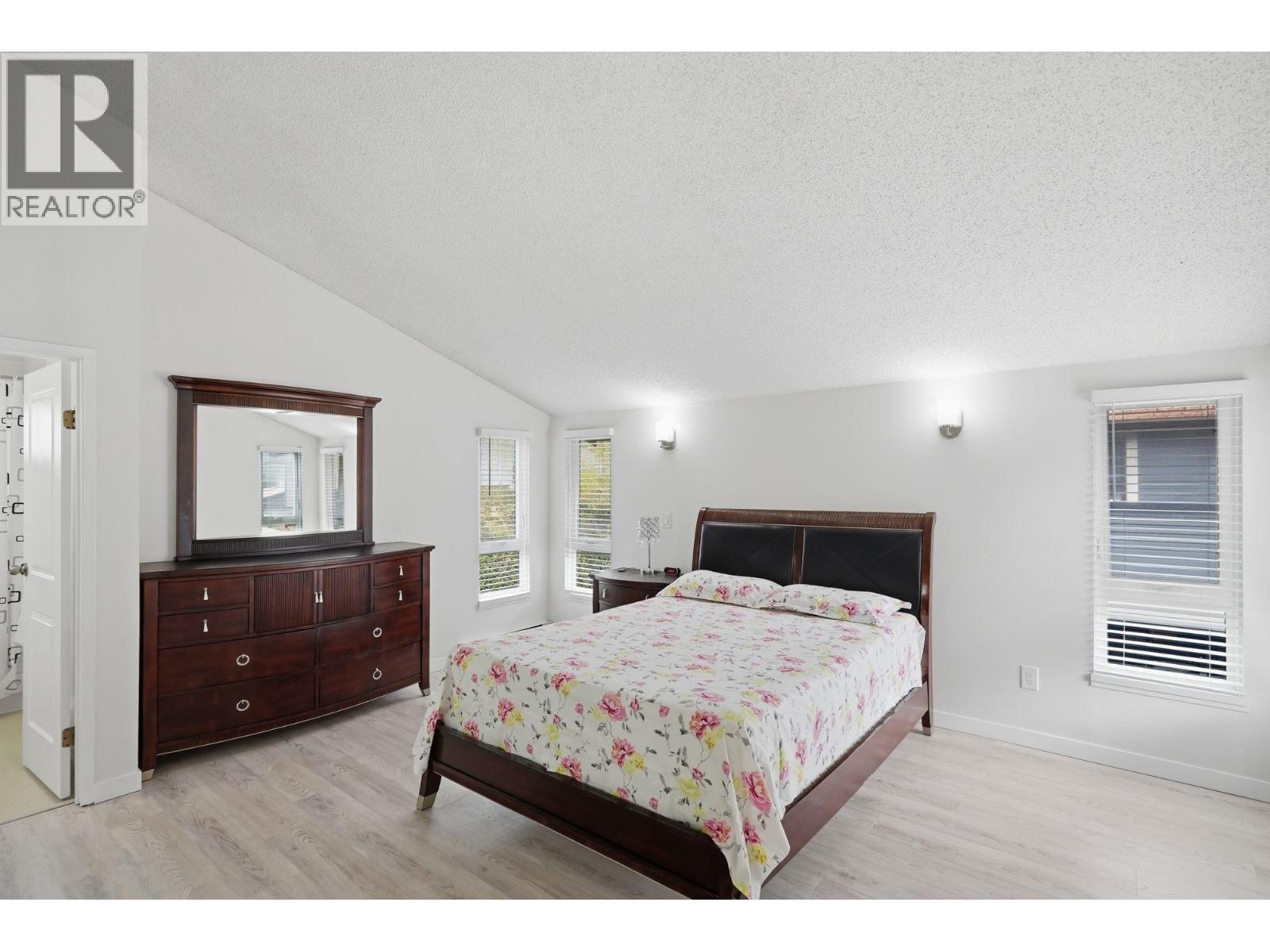 7506 Westbank Place, Vancouver, British Columbia  V5S 3Y6 - Photo 12 - R3114268