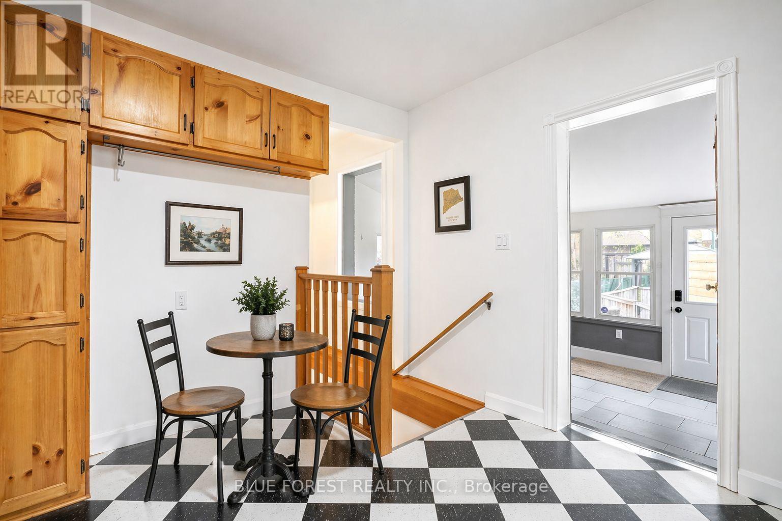 343 Emery Street E, London South, Ontario  N6C 2E4 - Photo 13 - X13027986