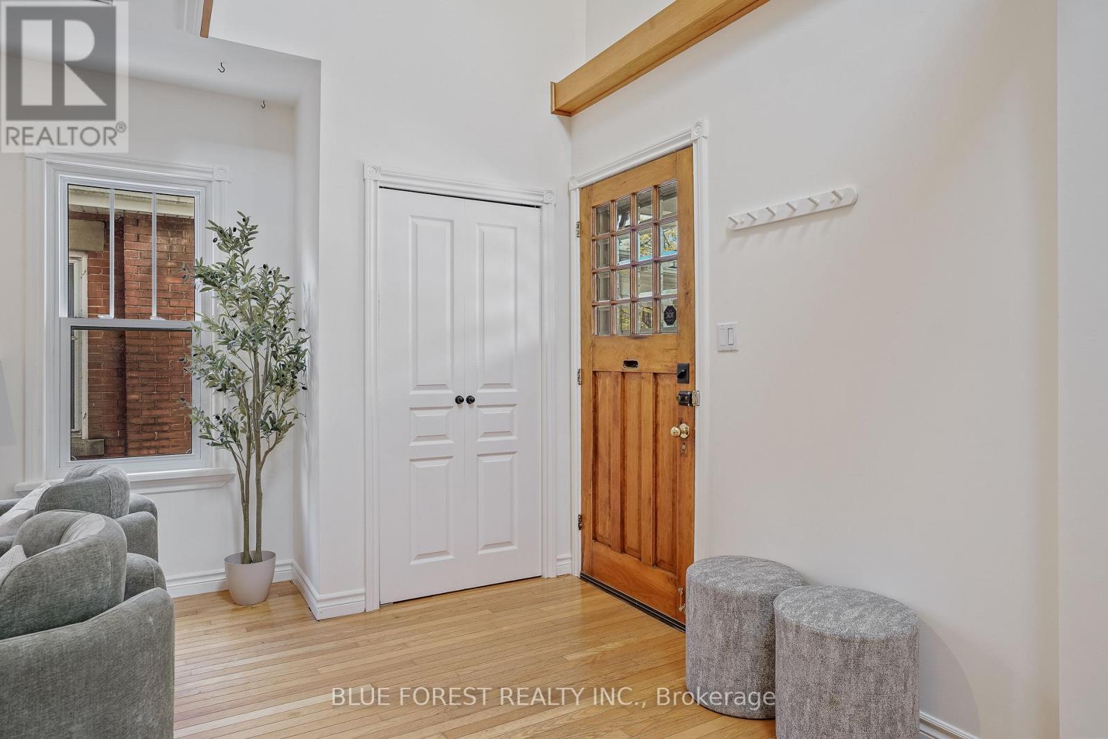 343 Emery Street E, London South, Ontario  N6C 2E4 - Photo 3 - X13027986