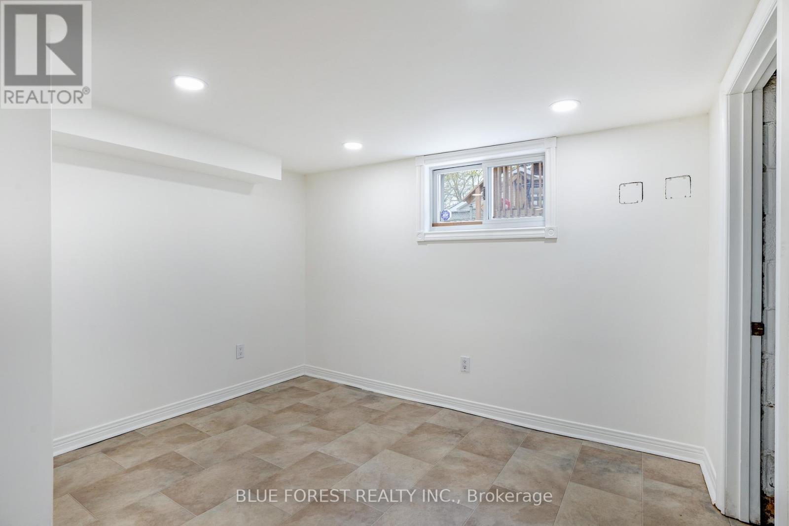 343 Emery Street E, London South, Ontario  N6C 2E4 - Photo 31 - X13027986