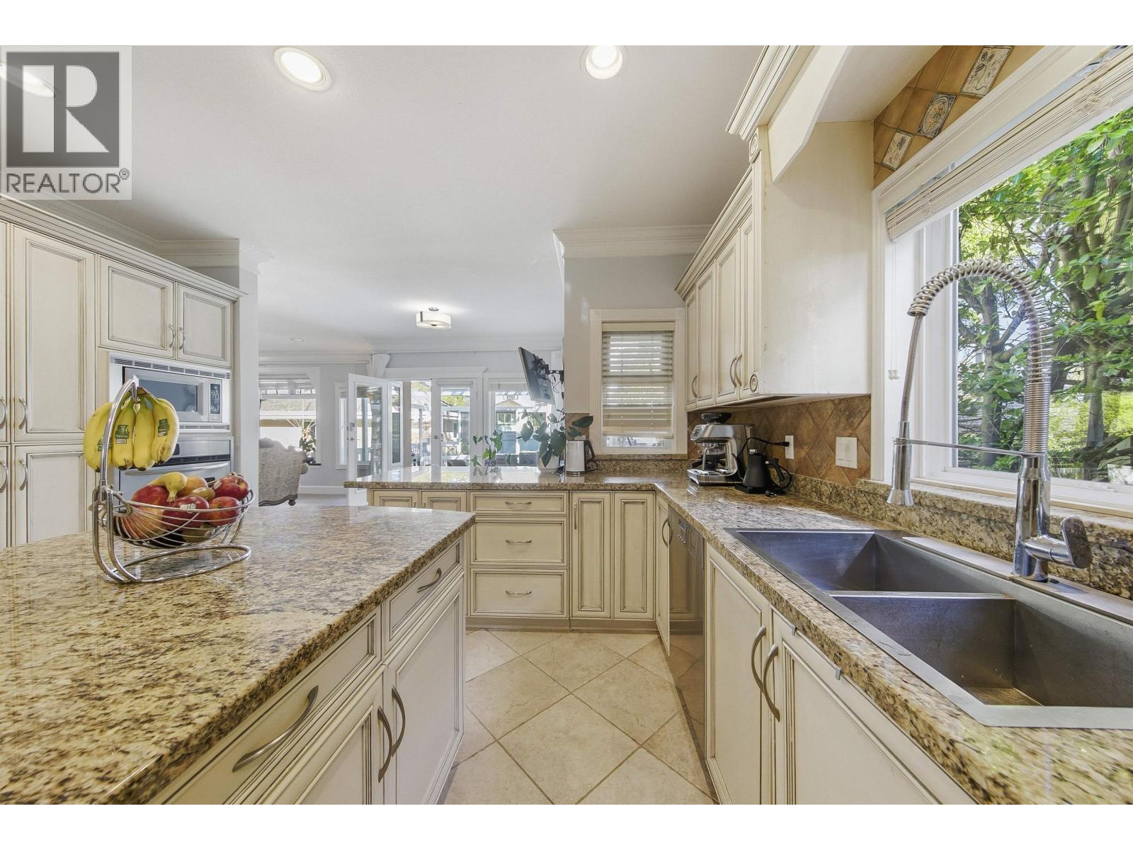 6418 Marguerite Street, Vancouver, British Columbia  V6M 3L4 - Photo 15 - R3114195