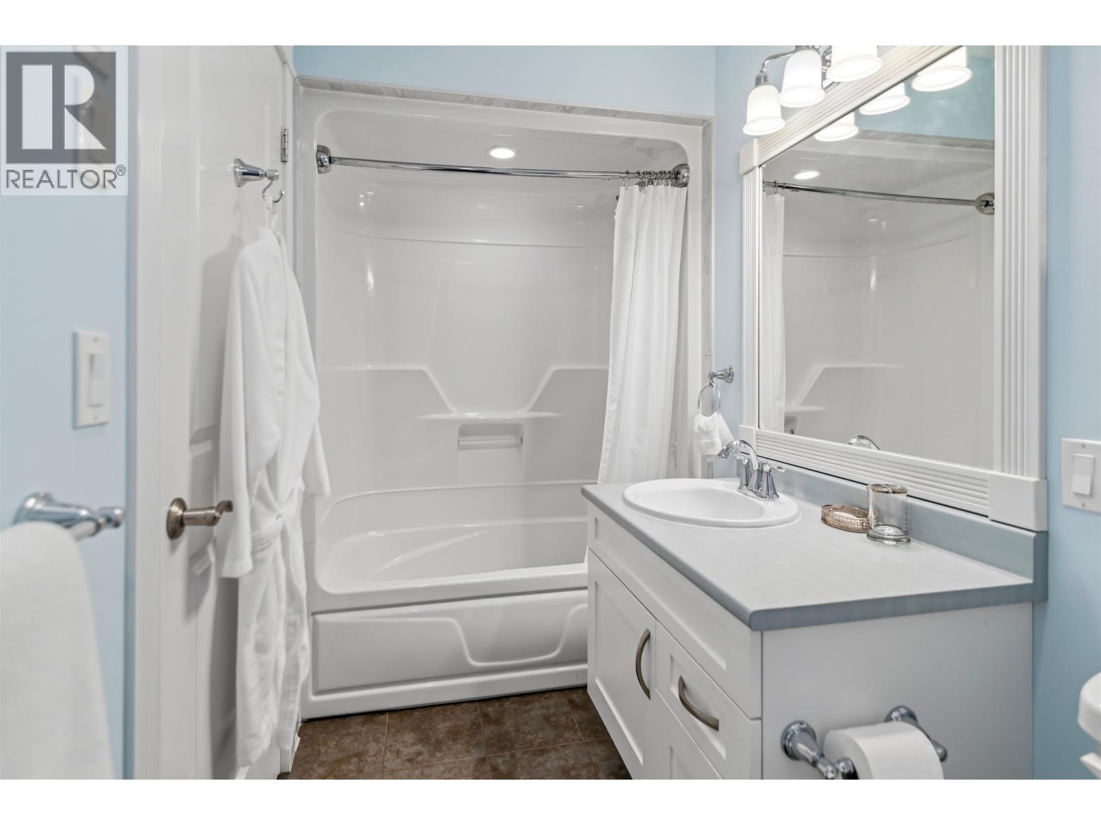 1128 Twin Isle Drive, Gibsons, British Columbia  V0N 1V1 - Photo 26 - R3101875