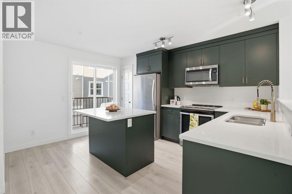 812 Cranbrook Walk SE, Calgary, Alberta  T3M 2V5 - Photo 14 - A2298479