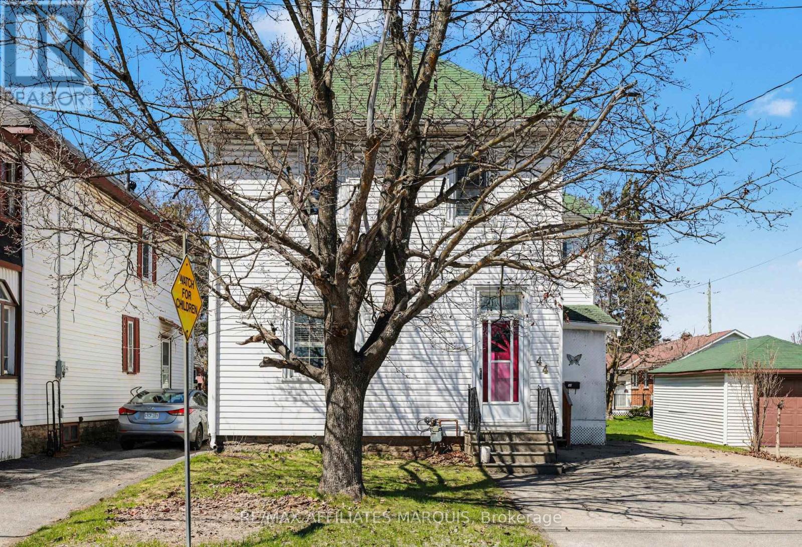 44 Cornelia Street E, Smiths Falls, Ontario  K7A 1L7 - Photo 3 - X13027974