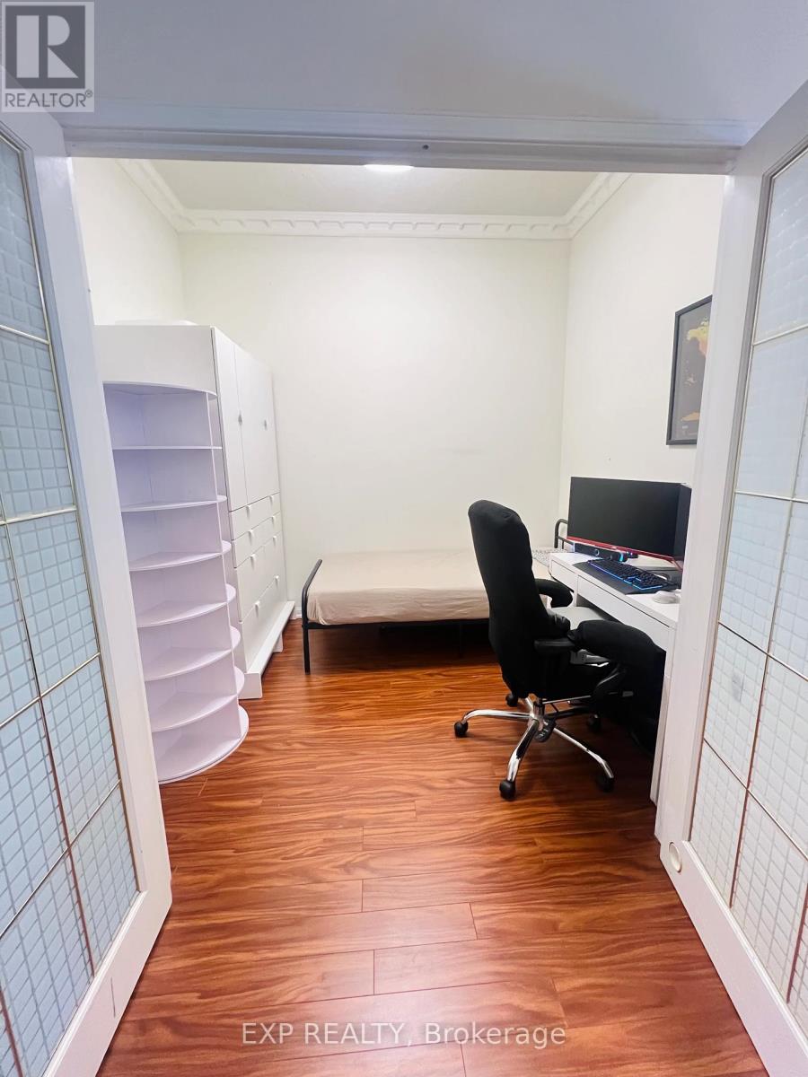 116 - 23 Lorraine Drive, Toronto (Willowdale West), Ontario  M2N 6Z6 - Photo 18 - C13027952