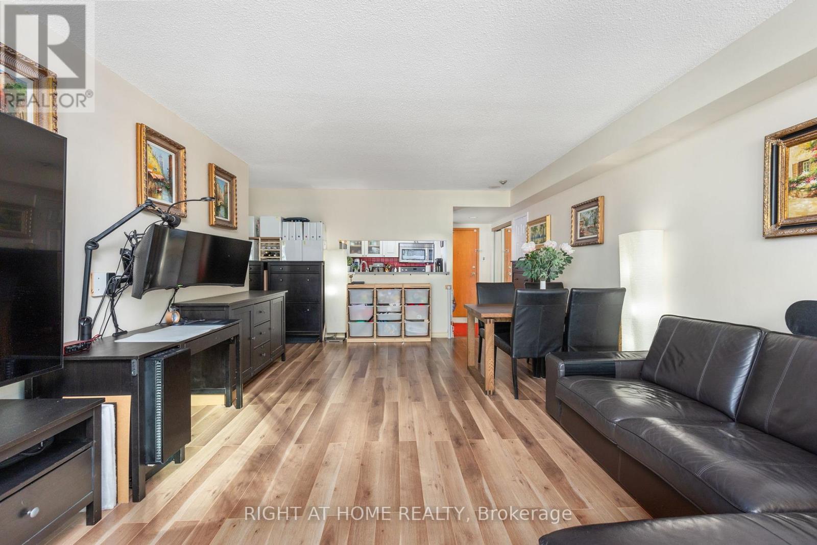 2306 - 77 Harbour Square, Toronto (Waterfront Communities), Ontario  M5J 2S2 - Photo 11 - C13027980