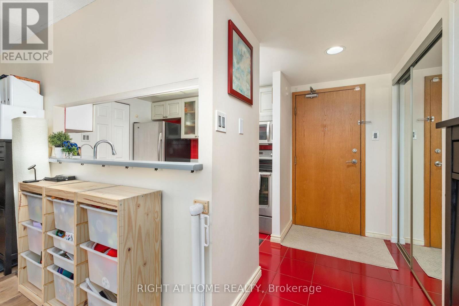 2306 - 77 Harbour Square, Toronto (Waterfront Communities), Ontario  M5J 2S2 - Photo 15 - C13027980