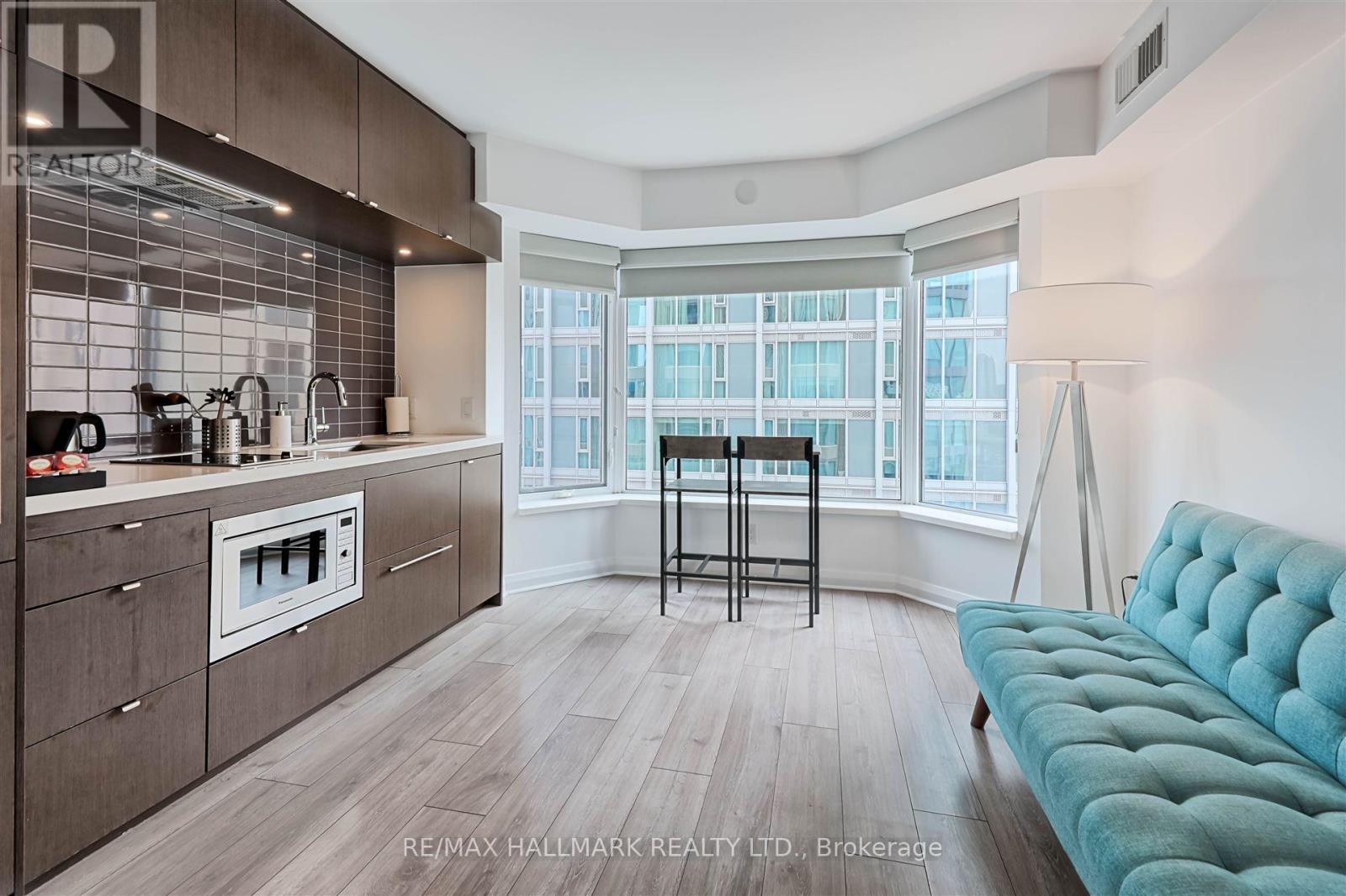 1412 - 155 Yorkville Avenue, Toronto (Annex), Ontario  M5R 0B4 - Photo 8 - C13027996