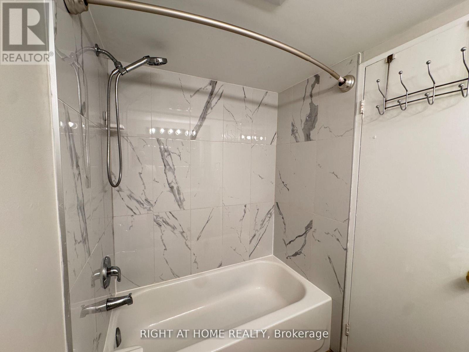 2104 - 205 Hilda Avenue, Toronto, Ontario  M2M 4B1 - Photo 18 - C13028010