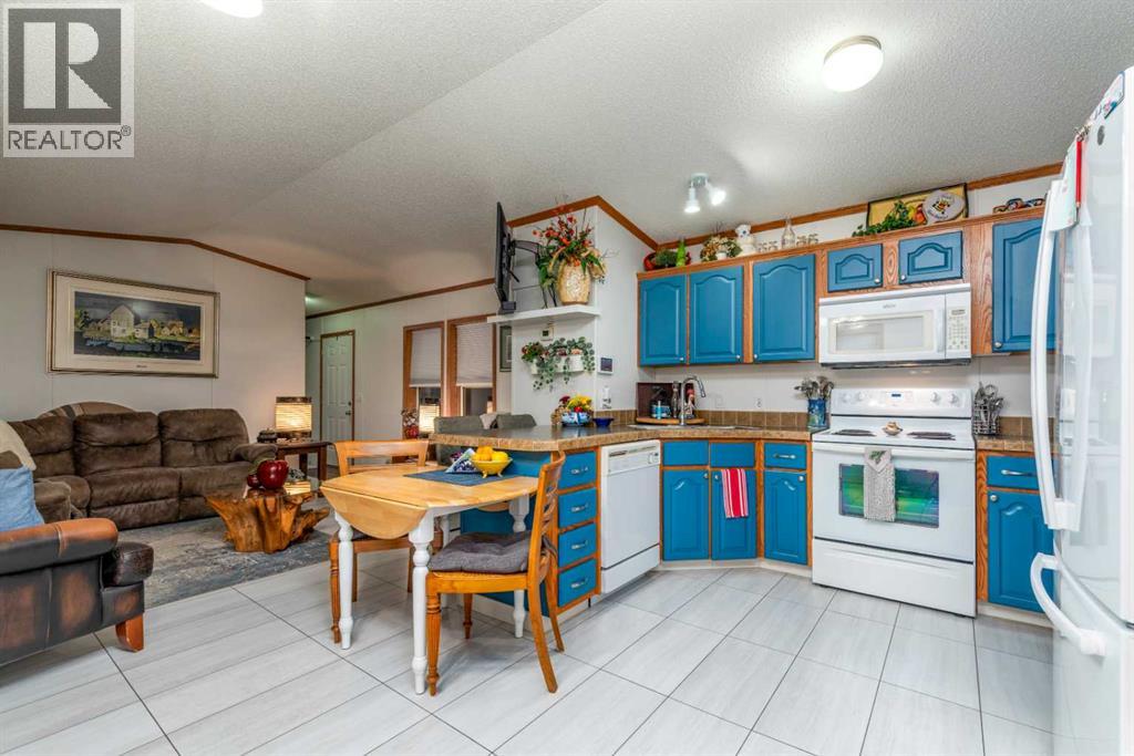 207 2 Street E, Lashburn, Saskatchewan  S0M 1H0 - Photo 7 - A2269067