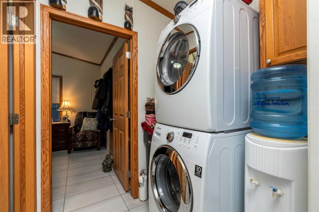 207 2 Street E, Lashburn, Saskatchewan  S0M 1H0 - Photo 9 - A2269067