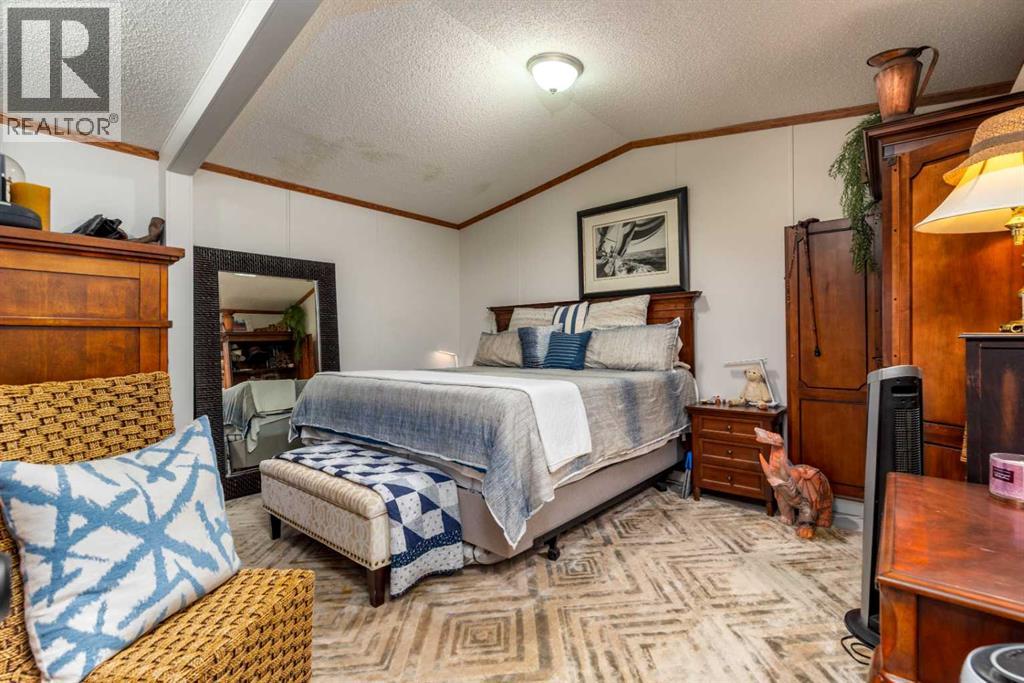 207 2 Street E, Lashburn, Saskatchewan  S0M 1H0 - Photo 13 - A2269067