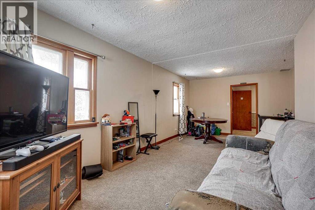 3912 55 Avenue, Red Deer, Alberta  T4N 4N4 - Photo 7 - A2293035