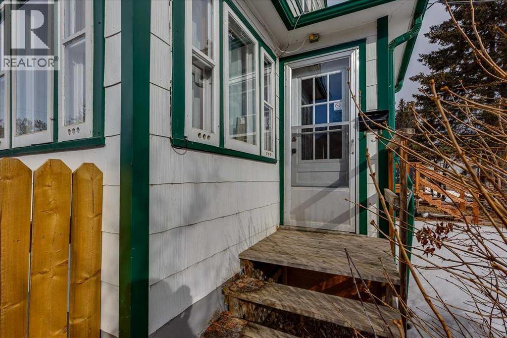 3912 55 Avenue, Red Deer, Alberta  T4N 4N4 - Photo 4 - A2293035