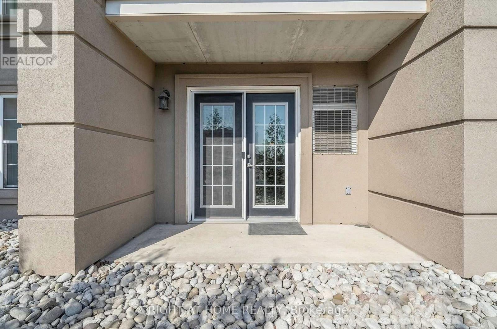 110 - 1360 Main Street, Milton, Ontario  L9T 7S5 - Photo 2 - W12987722