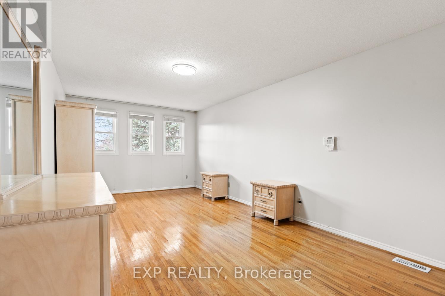 Main - 61 Dundee Crescent, Markham, Ontario  L3R 8Y9 - Photo 19 - N13028018