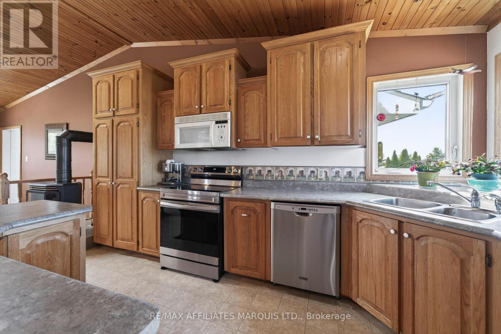 18604 Mcgillivray Road, South Glengarry, Ontario  K0C 1S0 - Photo 16 - X13027984