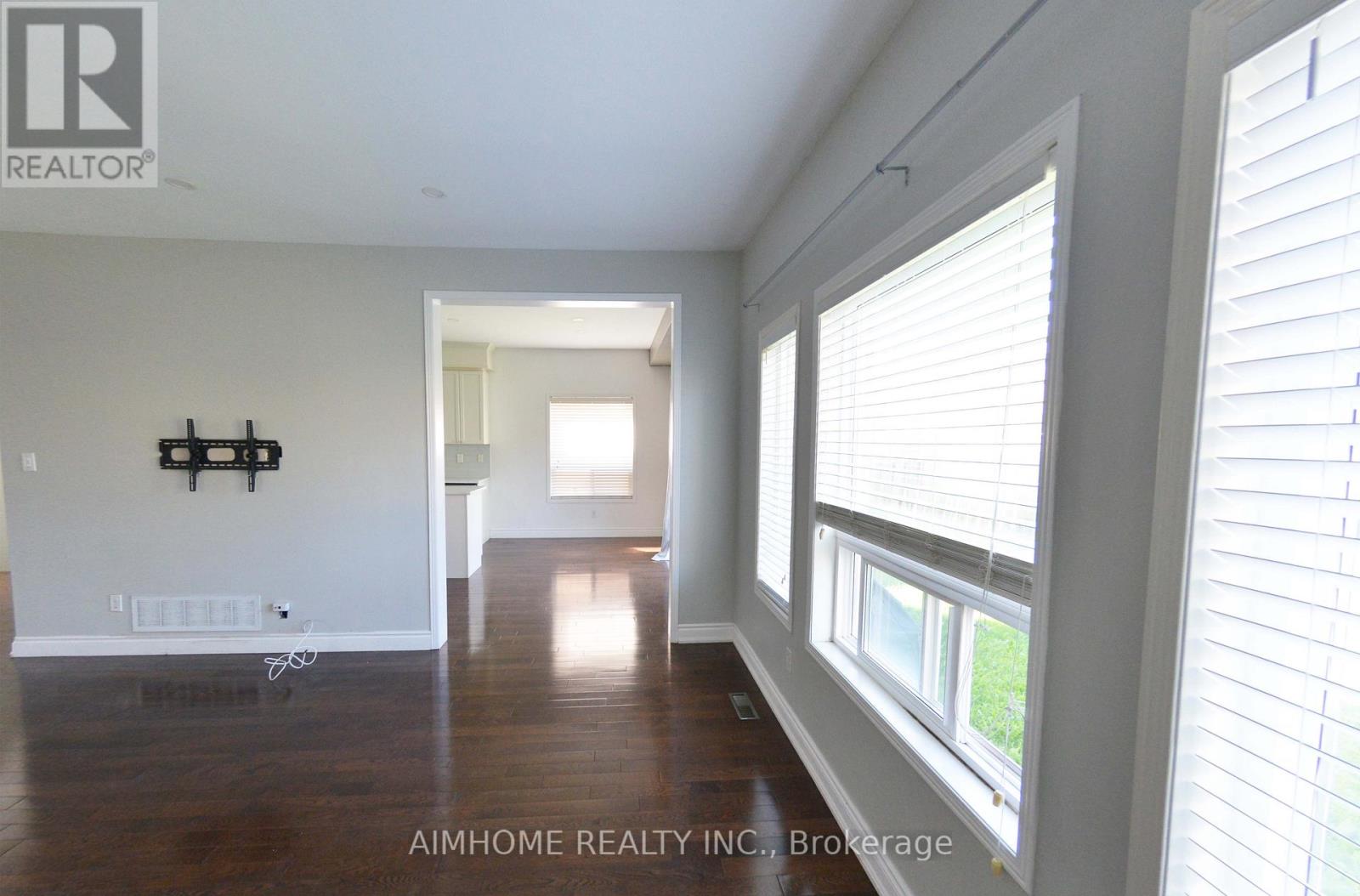 977 Kennedy Circle N, Milton, Ontario  L9T 0C6 - Photo 6 - W13027972