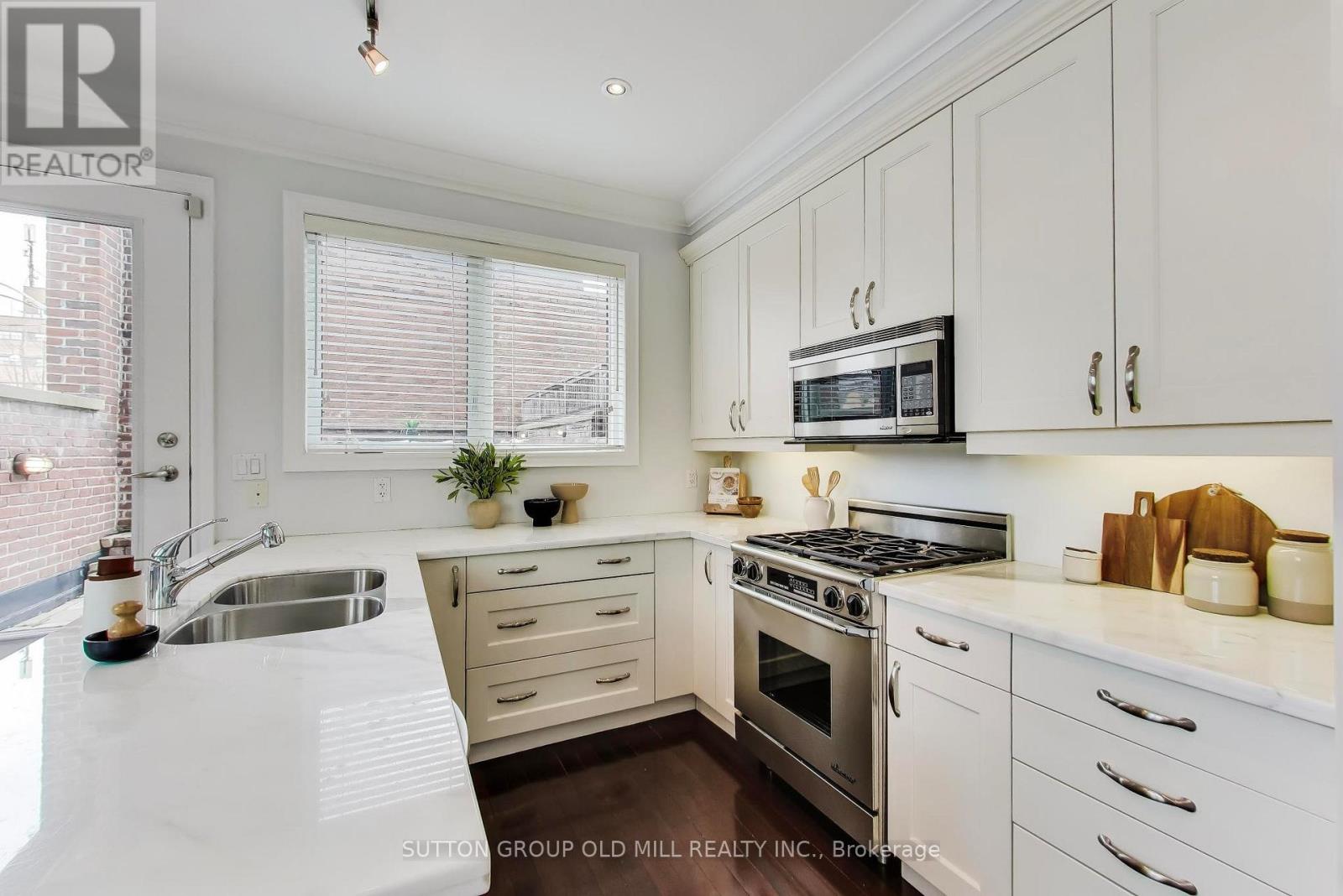 756 Annette Street, Toronto, Ontario  M6S 2E2 - Photo 18 - W13027988