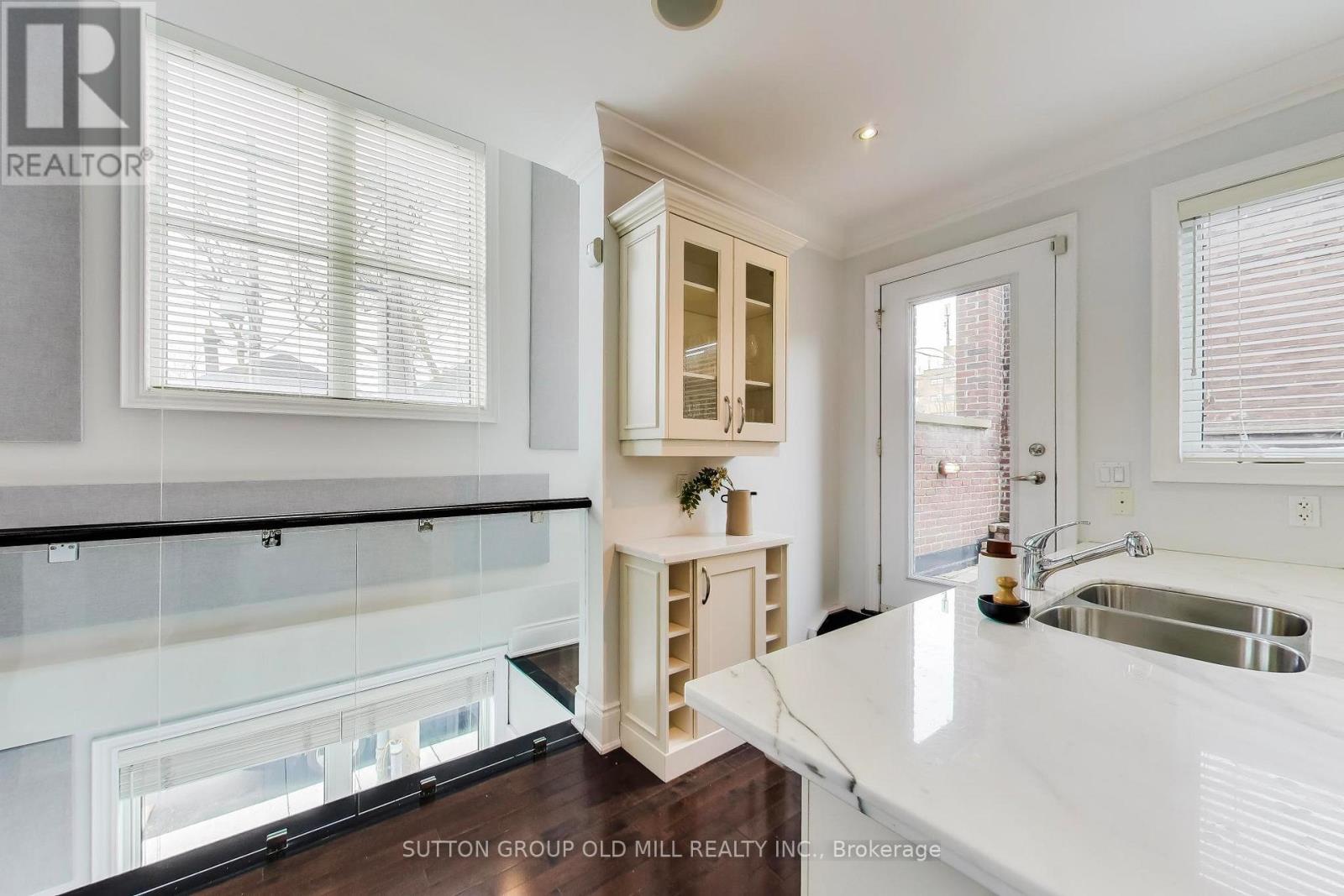 756 Annette Street, Toronto, Ontario  M6S 2E2 - Photo 19 - W13027988