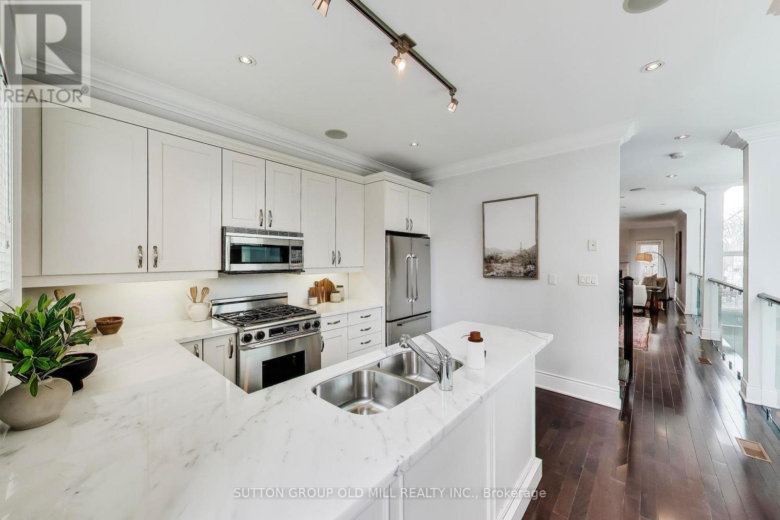 756 Annette Street, Toronto, Ontario  M6S 2E2 - Photo 20 - W13027988