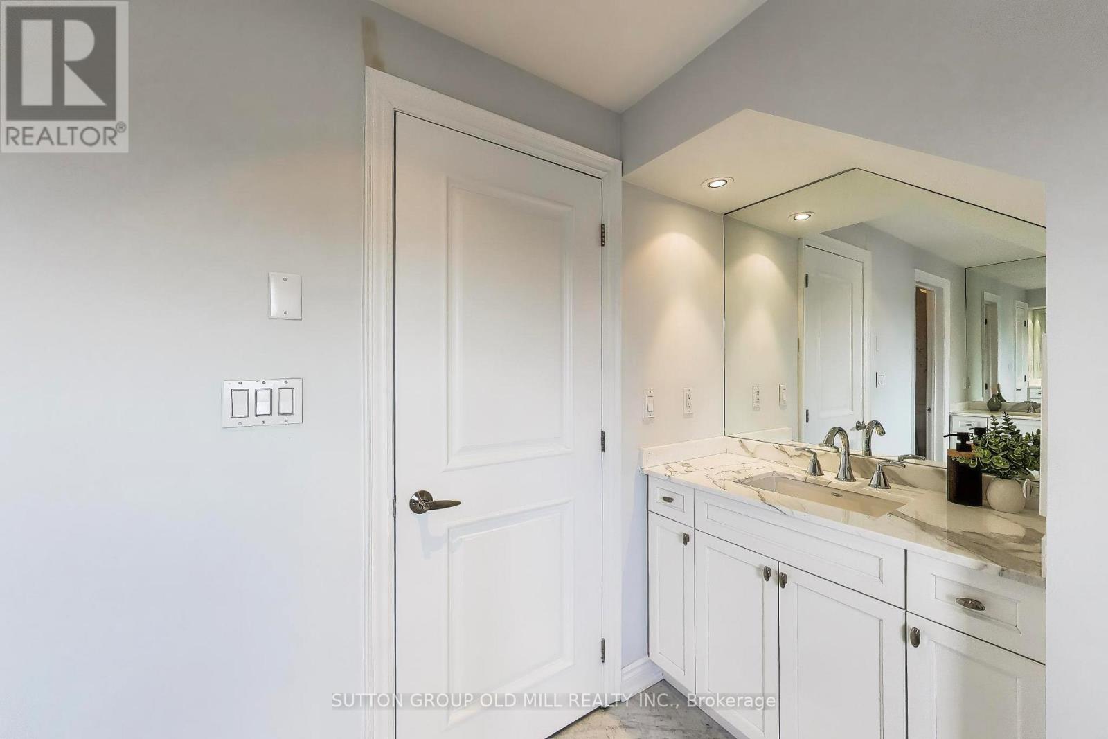 756 Annette Street, Toronto, Ontario  M6S 2E2 - Photo 39 - W13027988