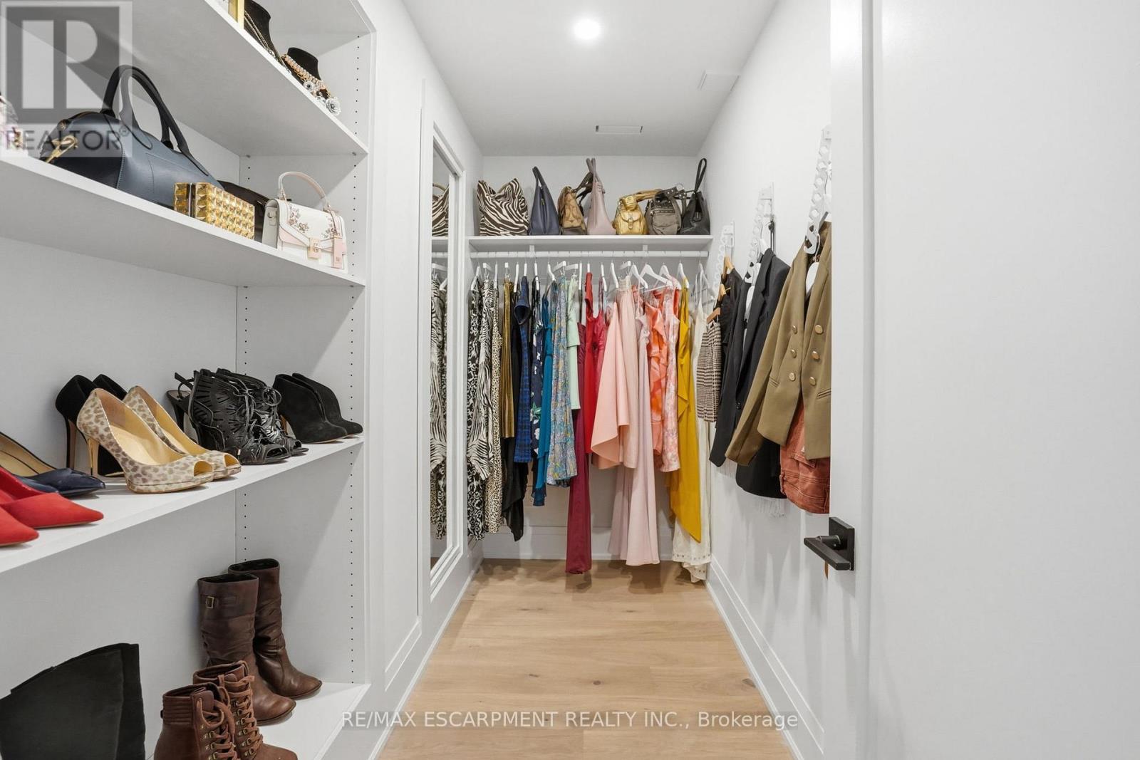 136 Rockcliffe Road, Hamilton, Ontario  L9H 7H3 - Photo 28 - X13027982