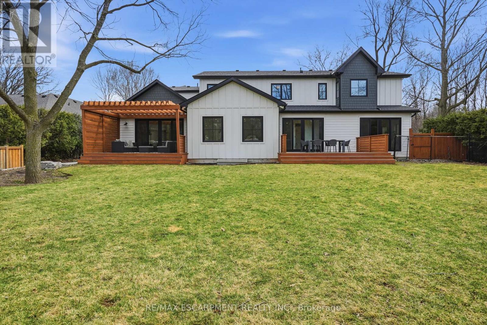 136 Rockcliffe Road, Hamilton, Ontario  L9H 7H3 - Photo 45 - X13027982