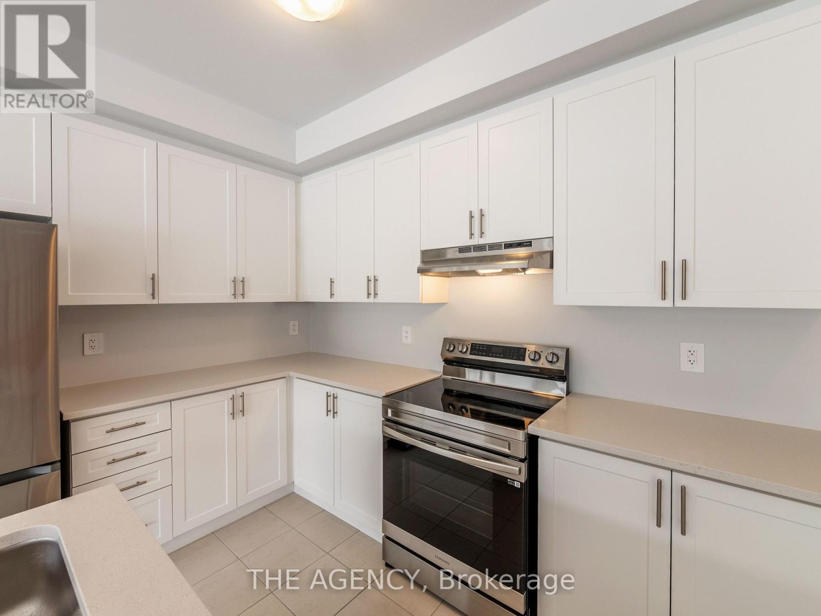 22 Keenan Street, Kawartha Lakes, Ontario  K9V 0R4 - Photo 13 - X13028006