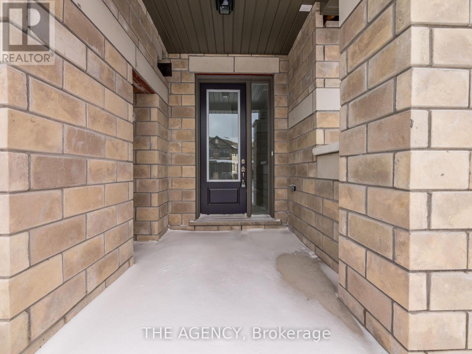 22 Keenan Street, Kawartha Lakes, Ontario  K9V 0R4 - Photo 2 - X13028006